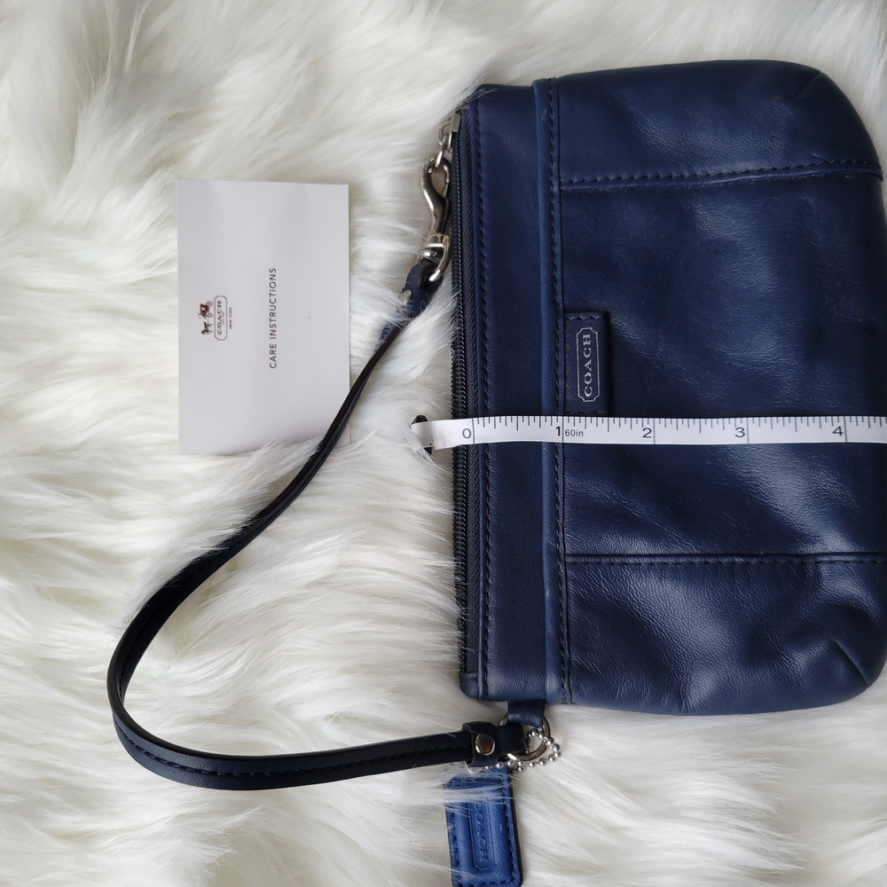 Coach Navy Leather Wristlet new